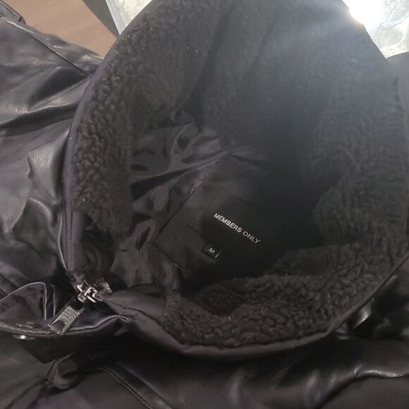 MEMBERS Only MEN'S Long BLACK WINTER Puffer Parka MEDIUM LIKE NEW - Picture 6 of 9